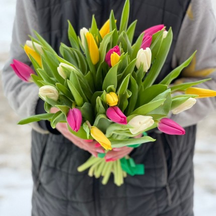 Букет из разноцветных тюльпанов - заказать с доставкой в по Комарово